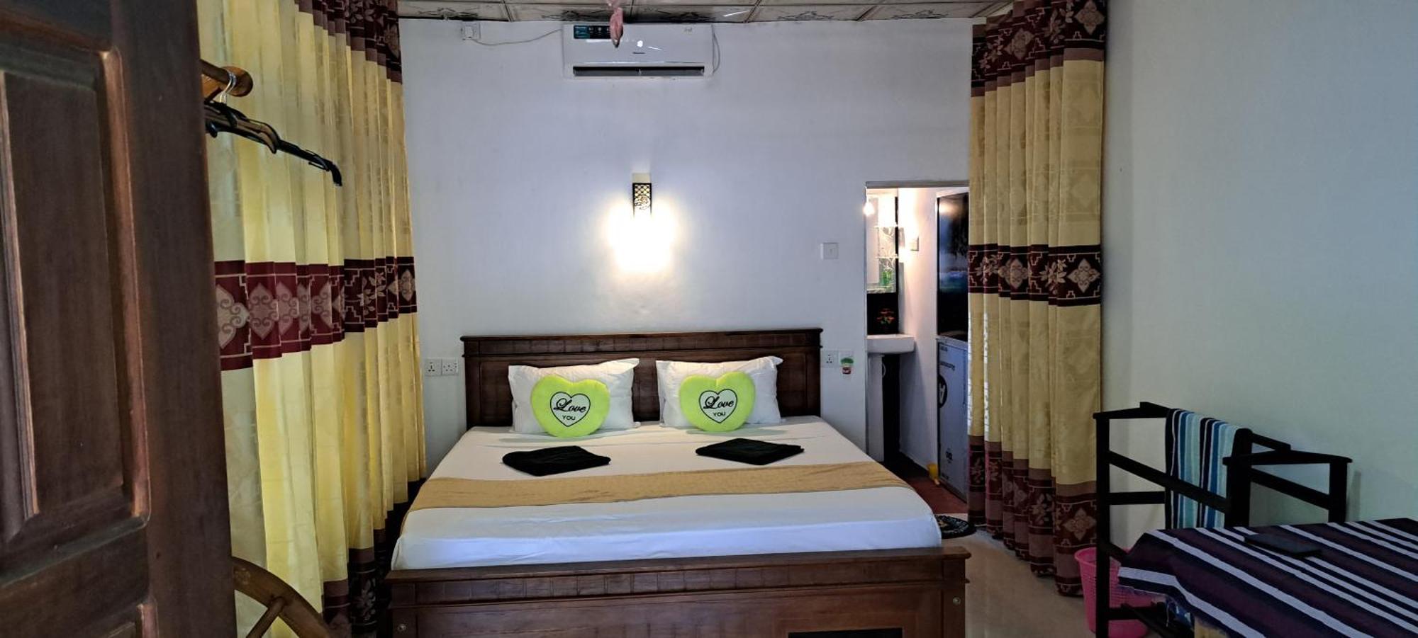 Kavidi Villa Home Stay Tangalle Szoba fotó