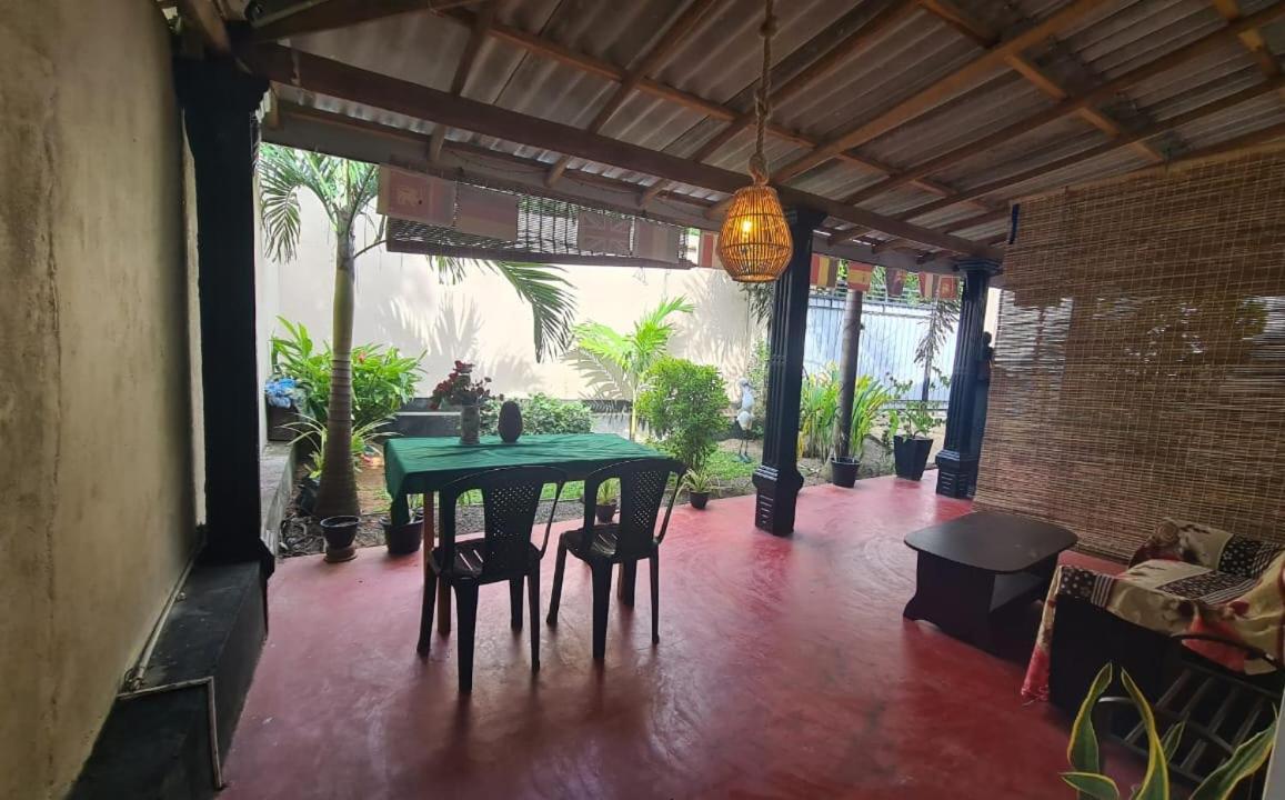 Kavidi Villa Home Stay Tangalle Szoba fotó