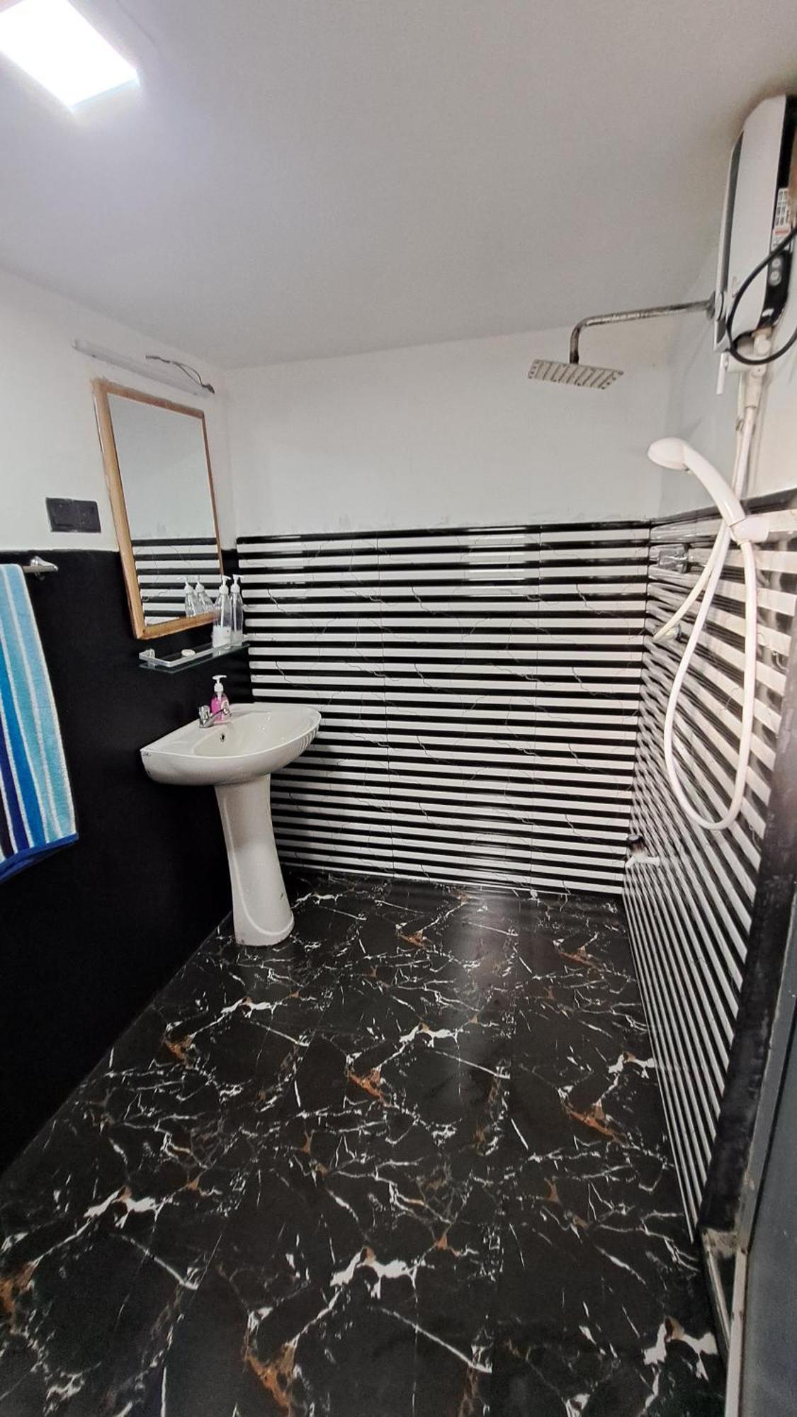 Kavidi Villa Home Stay Tangalle Szoba fotó